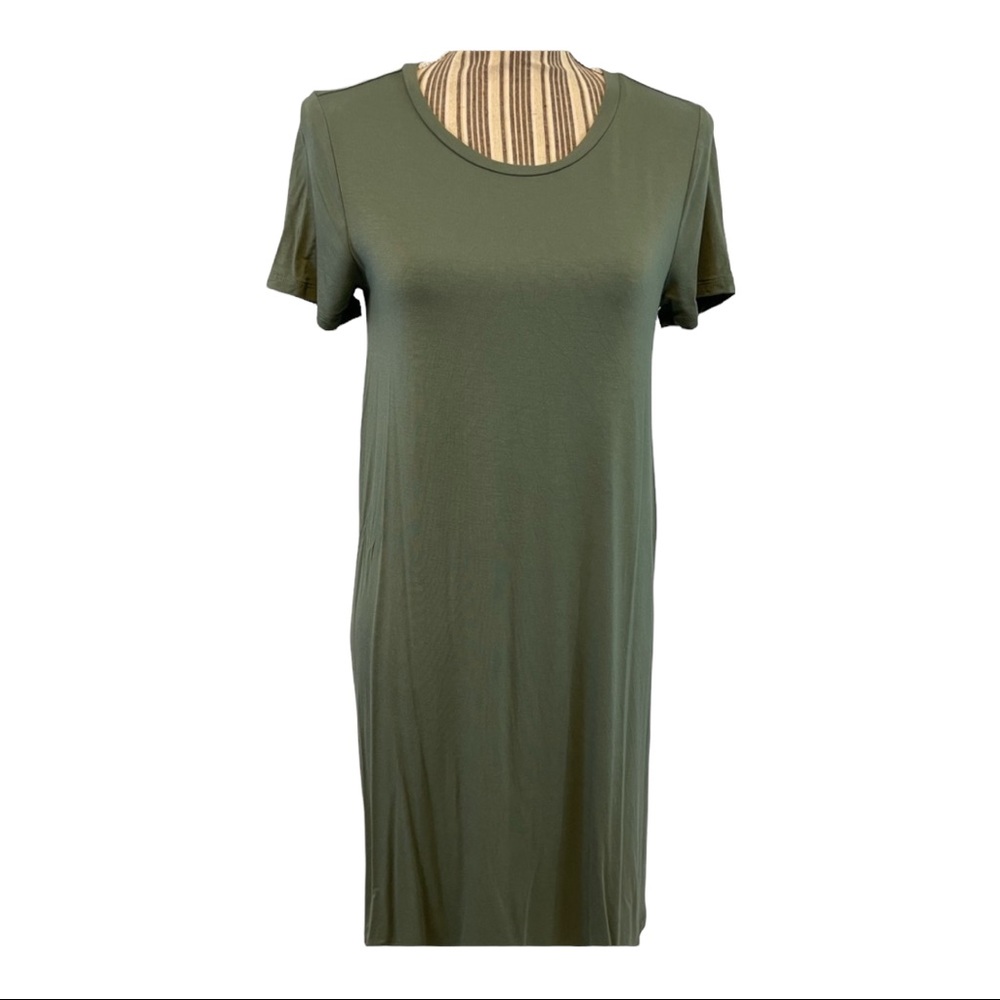 Gap medium short sleeve soft, comfy, & flowy dress